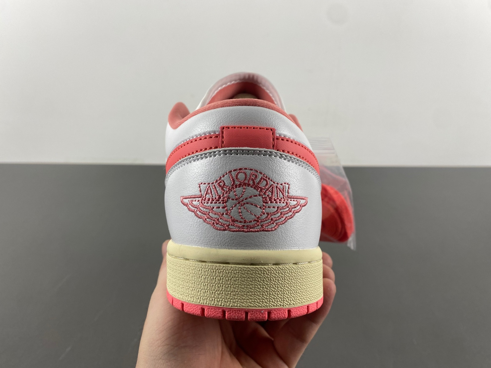Air Jordan 1 Low "Pink Salt" DC0774-109