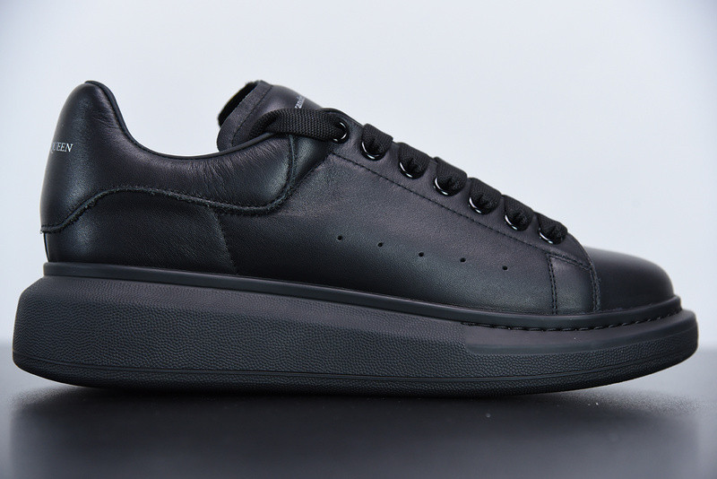 alexer mceen sneakers