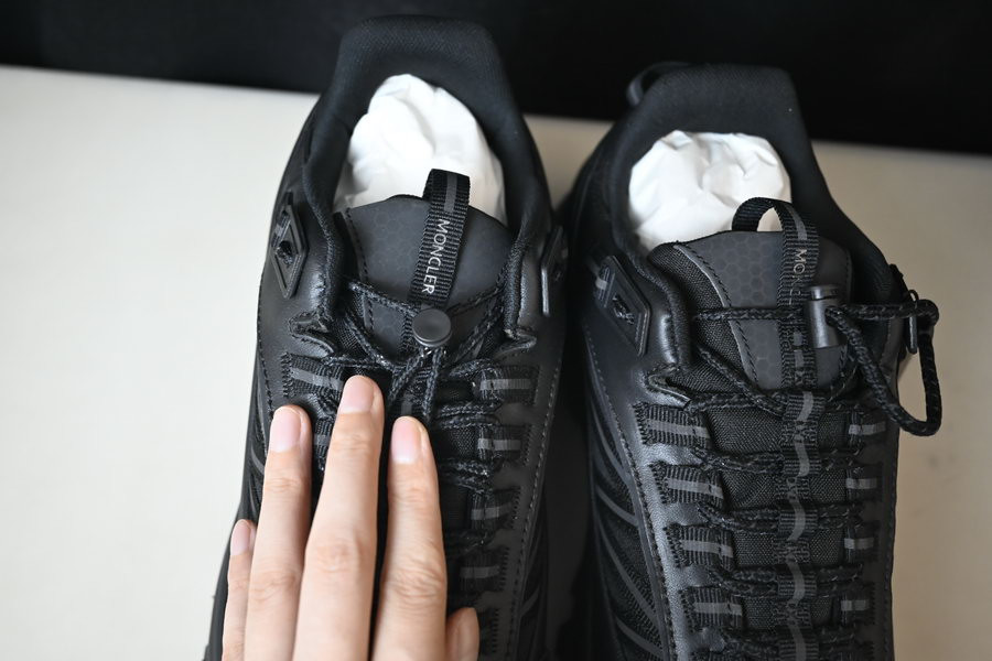 moncler trailgrip gore-tex