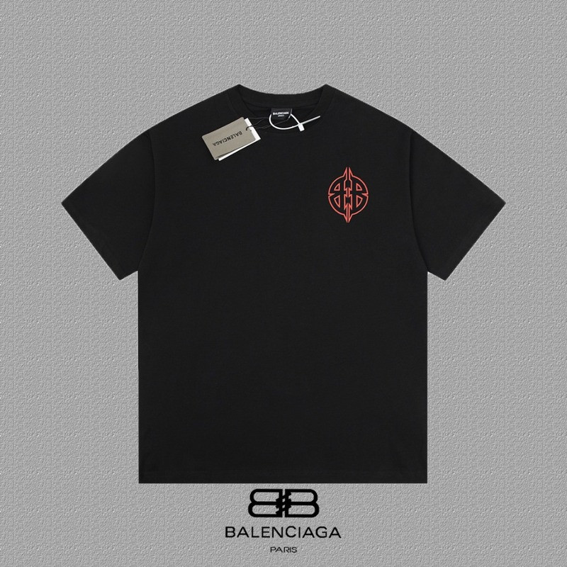 Ba*len*cia*ga clothes