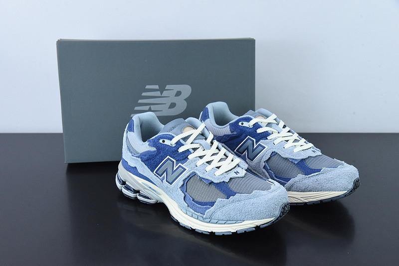 new balance sneaker