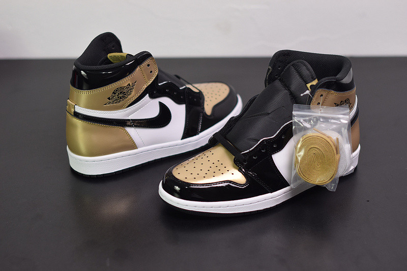 air jordan 1 retro high og nrg "gold toe" 861428-007