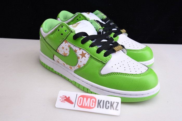 S*p*e x nike sb dunk low white/metallic gold-green dh3228-101